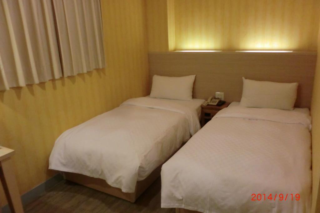 Hotel Skoal Kaohsiung Extérieur photo