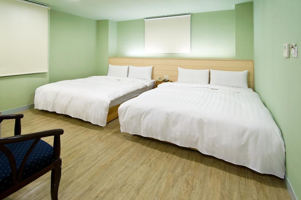 Hotel Skoal Kaohsiung Extérieur photo