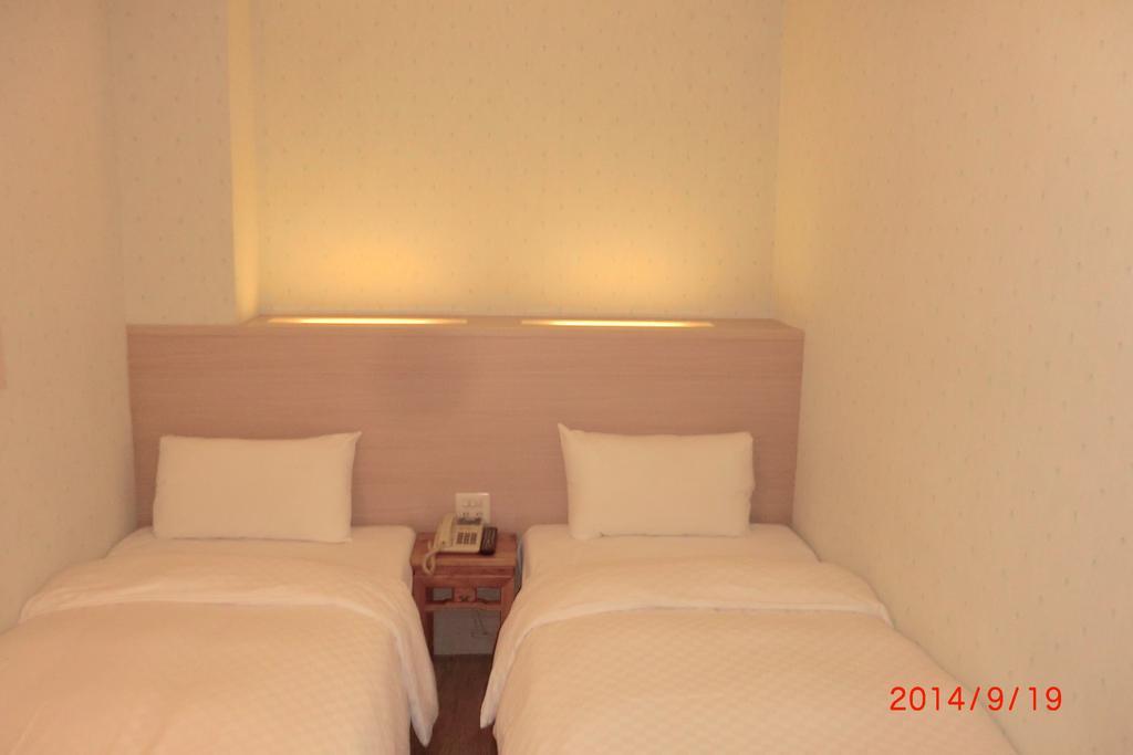 Hotel Skoal Kaohsiung Extérieur photo