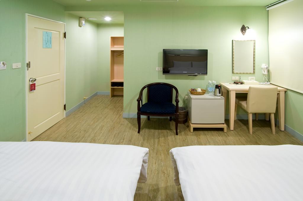 Hotel Skoal Kaohsiung Extérieur photo